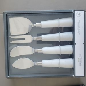 Threshold cheese knife set